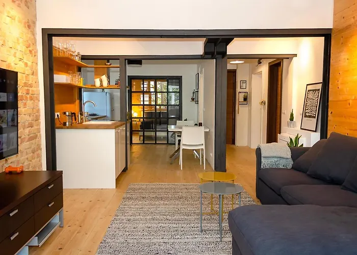 Bright & Spacious 1Bd Apartment With A Charming Balcony By Flat Mаnager